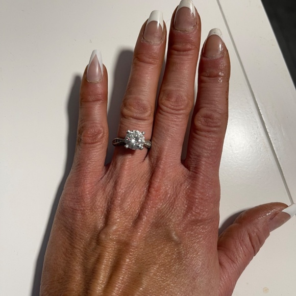 Tacori Royal-T Platinum engagement ring size 6.5 - Picture 2 of 10